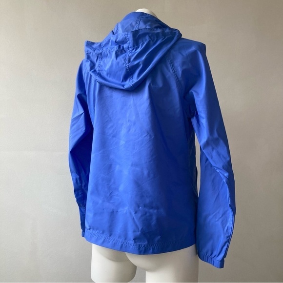 L.L. Bean | Nylon Winderbreaker Hooded Raincoat - Picture 2 of 6